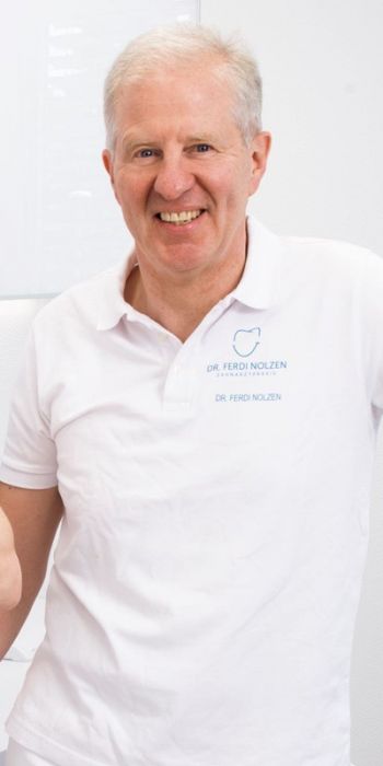 Zahnarzt Dr. med. dent. Ferdi Nolzen . Inhaber der Zahnarztpraxis Dr. Nolzen - Er betreut Sie in allen Bereichen der allgemeinen Zahnmedizin, ist Ihr Ansprechpartner für Bleaching, Zahnersatz und Implantate